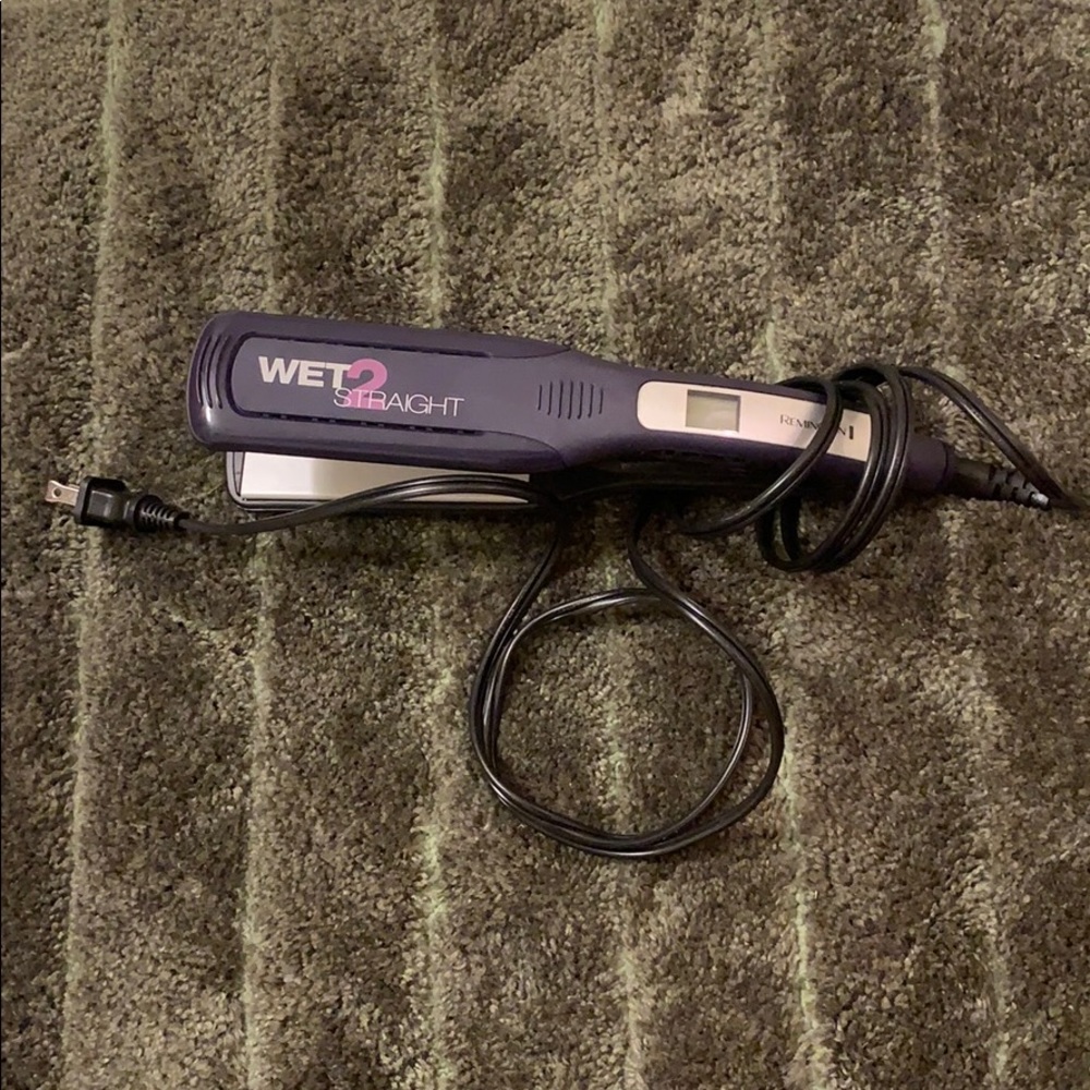Wet 2 straight straightener